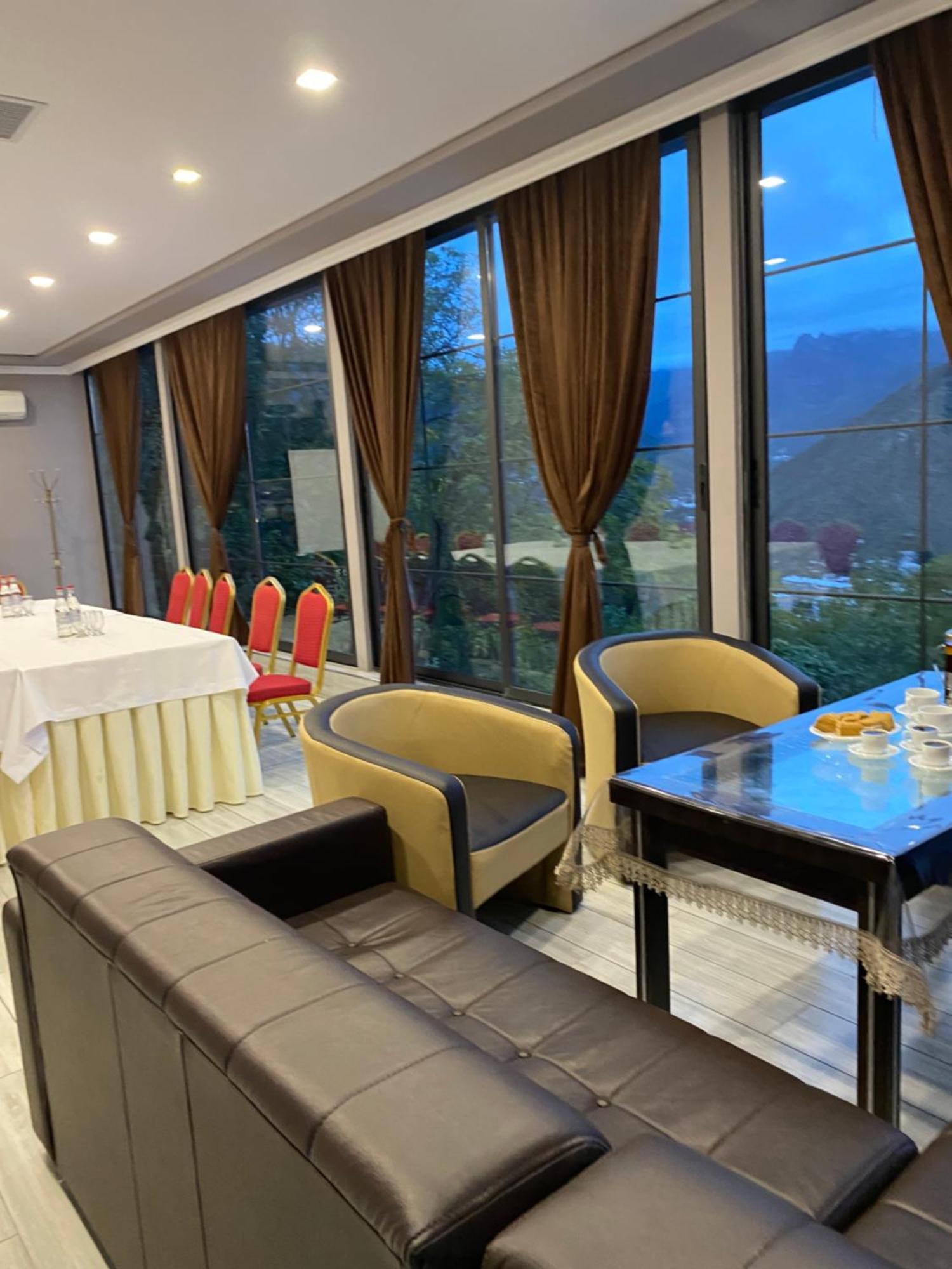 Grand Hotel Kapan, Armenia 外观 照片