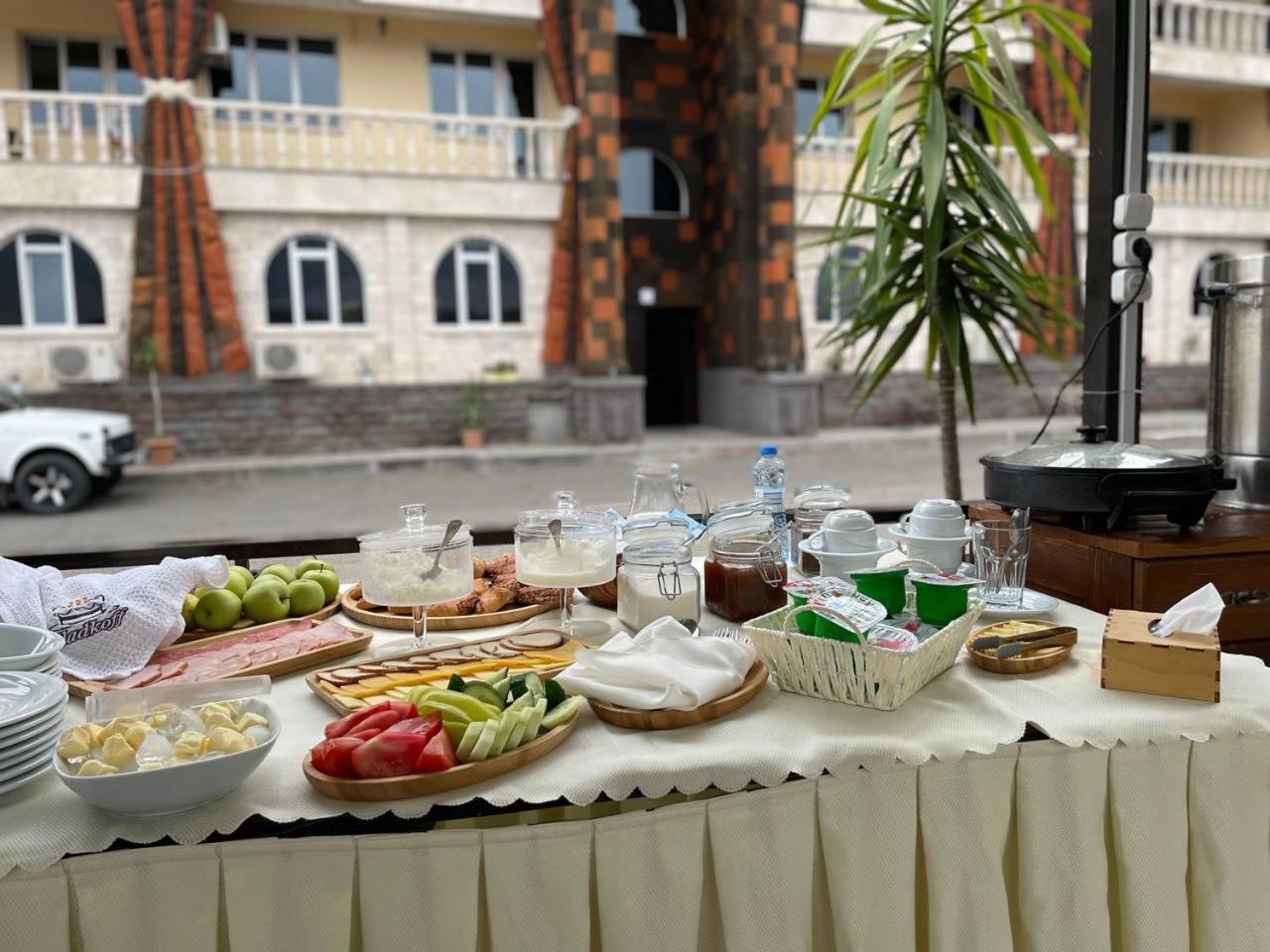 Grand Hotel Kapan, Armenia 外观 照片